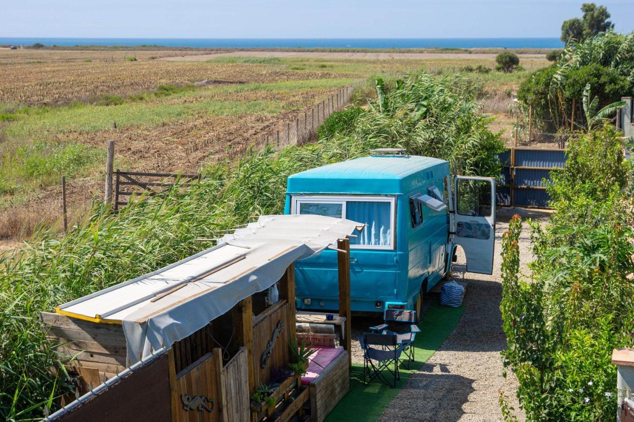 Jabuti Autocaravana Con Porche Y Aparcamiento Cadix Extérieur photo
